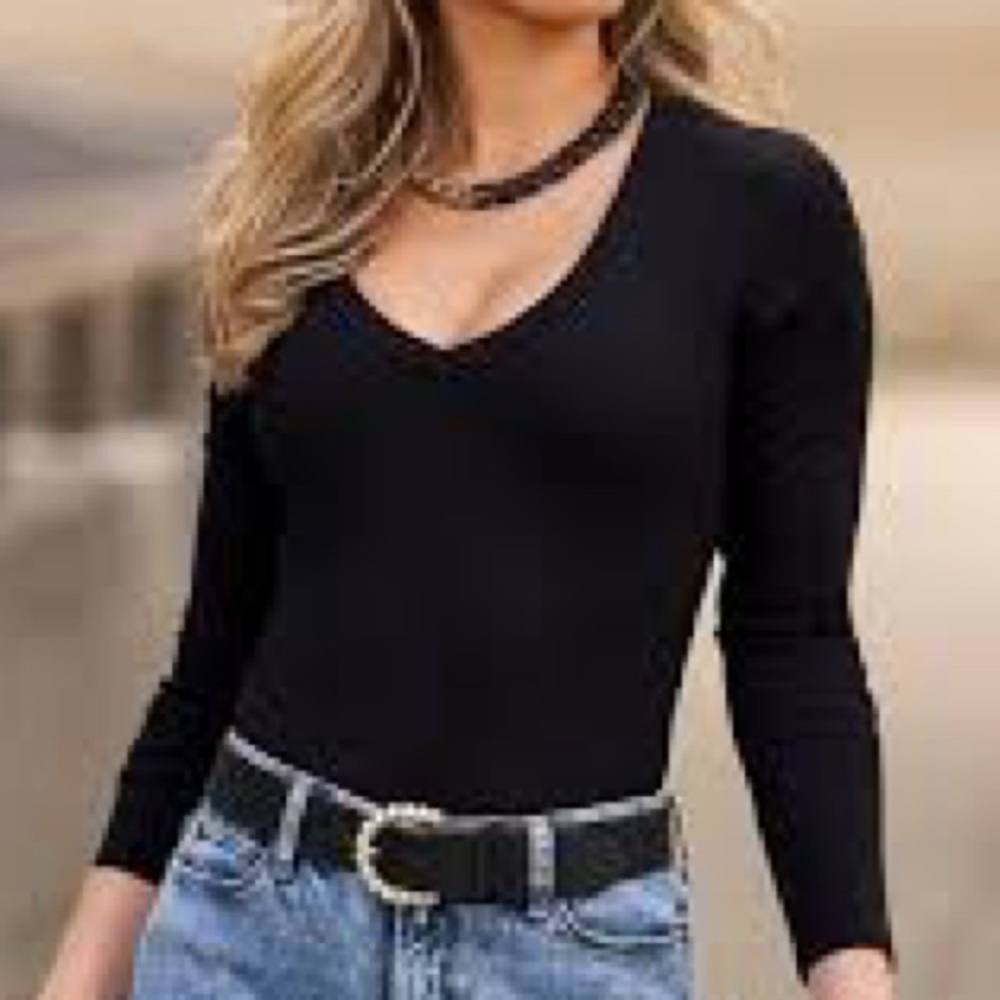 Forever21 Black LongSleeve V Neck Top
